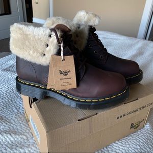 NEW Dr. Marten’s Waterproof Boots NWT